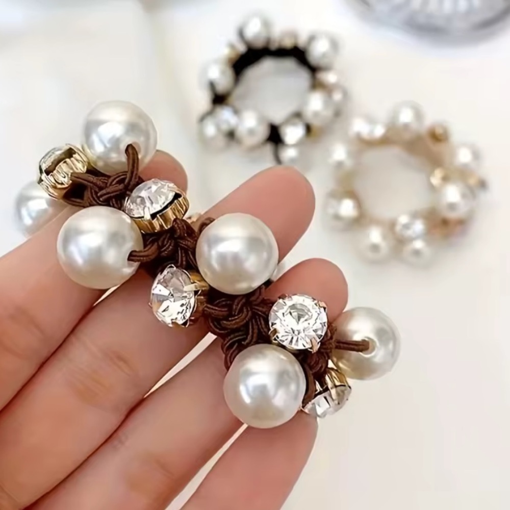 Pearl and Crystal Hair Accessories - Picture 2 of 5